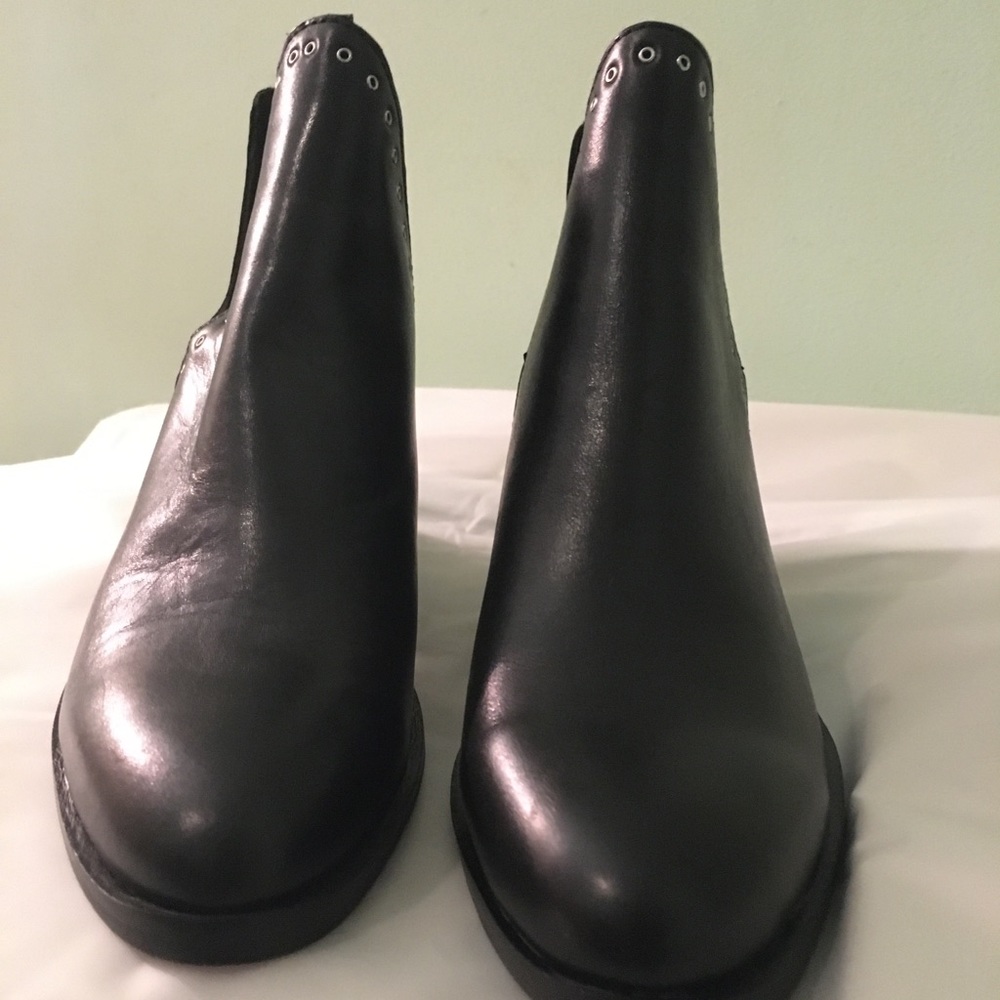 Ankle boots